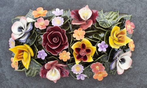 grafdecoratie bloemen van keramiek opzetstuk